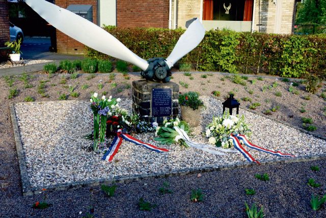 Herdenking Mei Bij Monument De Propeller Voorster Nieuws